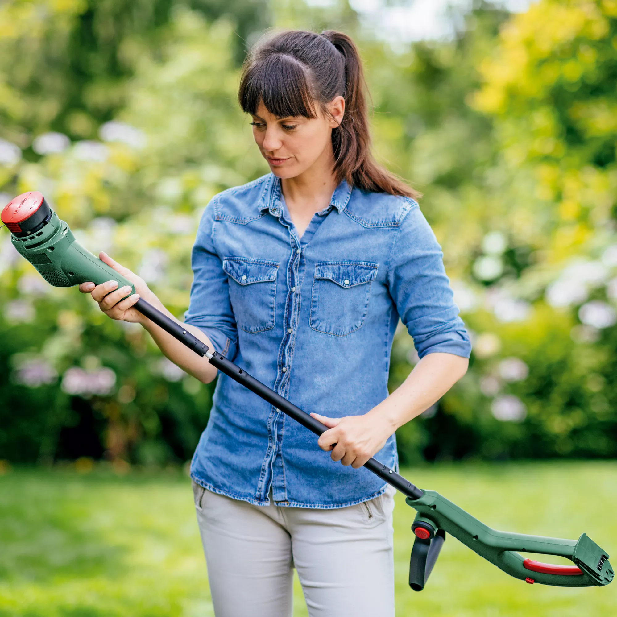 Bosch Power For All 18V 65mm Cordless Grass Trimmer EasyGrassCut 18-230 2 Bosch Power For All 18V 65mm Cordless Grass Trimmer EasyGrassCut 18-230 - Image 2