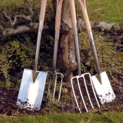 Burgon & Ball Square Digging Spade -Outlet Power Lawn Mower Store burgon ball square digging spade5019360008620 01i bq