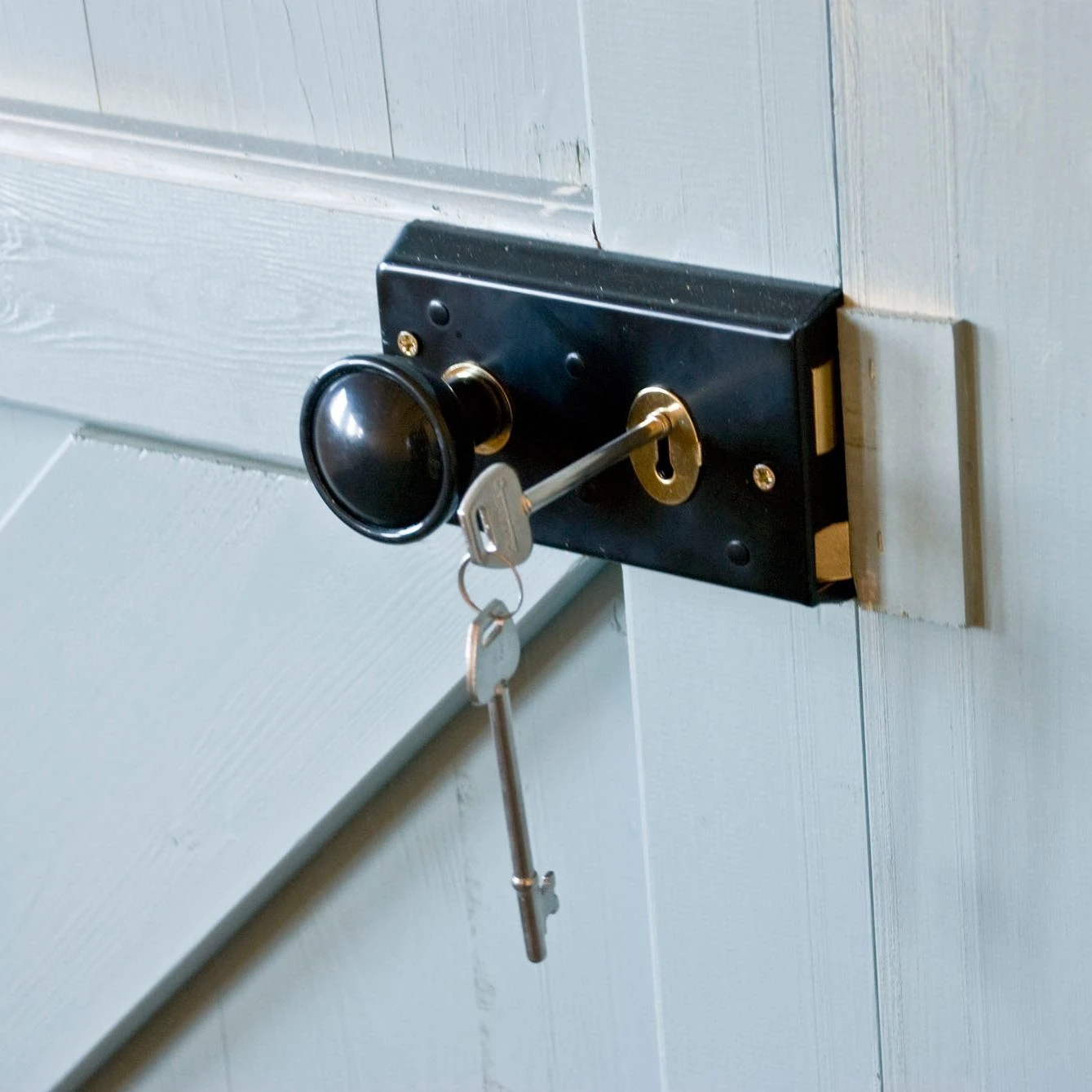 Shire 13x15 Bradenham Wooden Garage (Base Included) - Assembly Service Included 3 Shire 13x15 Bradenham Wooden Garage (Base Included) - Assembly Service Included - Image 3