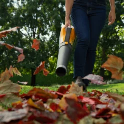 Stiga BL 500e / 278500008/ST3 Cordless 48V Garden Blower - BARE -Outlet Power Lawn Mower Store stiga bl 500e 278500008 st3 cordless 48v garden blower bare8008984853720 01i